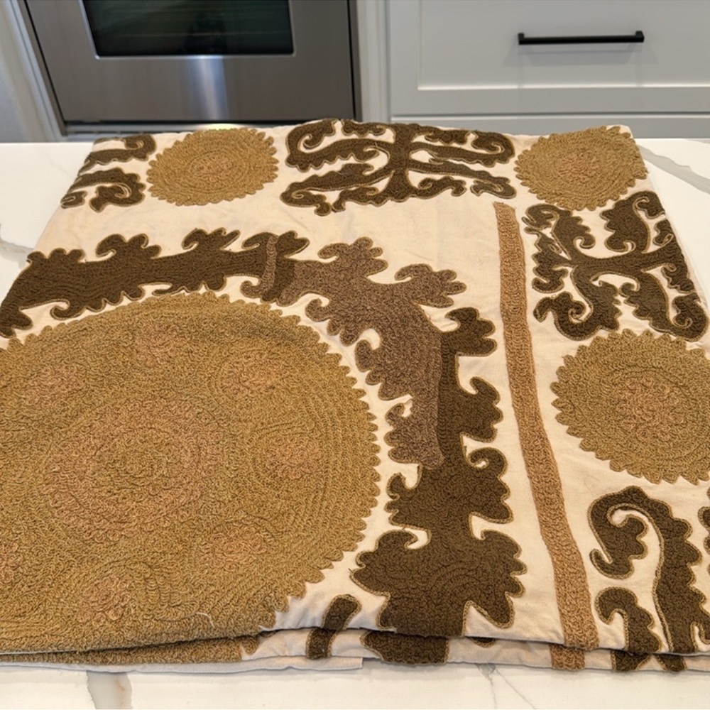 Pottery Barn Suzani Euro like new condition